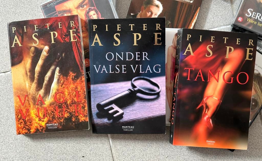 Pieter Aspe: set van 3 boeken in zeer goede staat!, Ophalen, Zo goed als nieuw