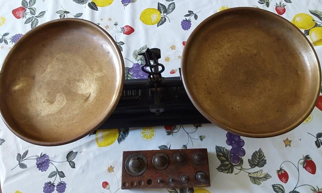 ANCIENNE BALANCE  JUSQUE 10KGS  avec poids, Enlèvement, Cuivre ou Bronze
