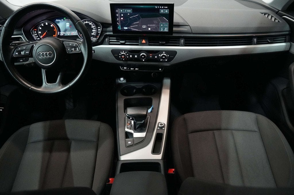 Audi A4 35 TFSI Automaat Trekhaak Navi LED Garantie, Auto's, Audi, Automaat, Gebruikt, 4 cilinders, 1984 cc