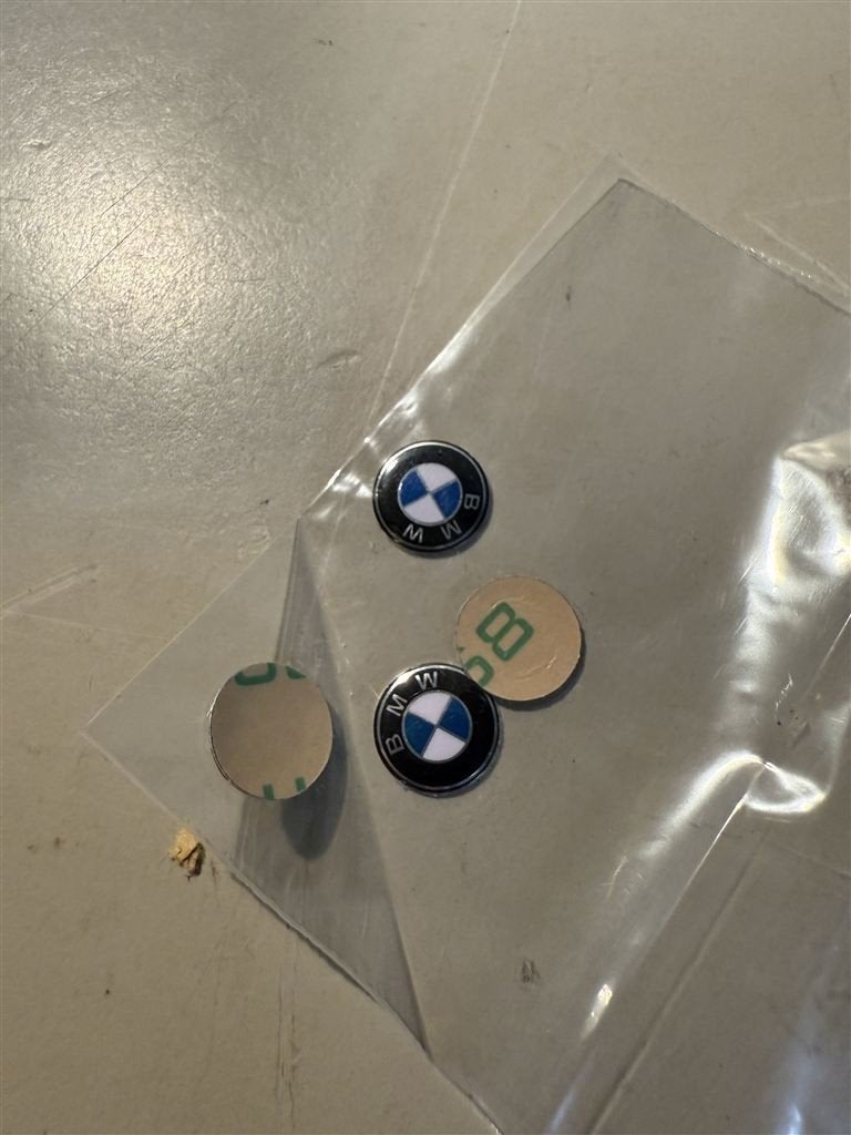 2x BMW Sleutelhanger Embleem Sticker - 11mm - Vervangingsset, Autos : Divers, Autocollants de voiture, Enlèvement ou Envoi