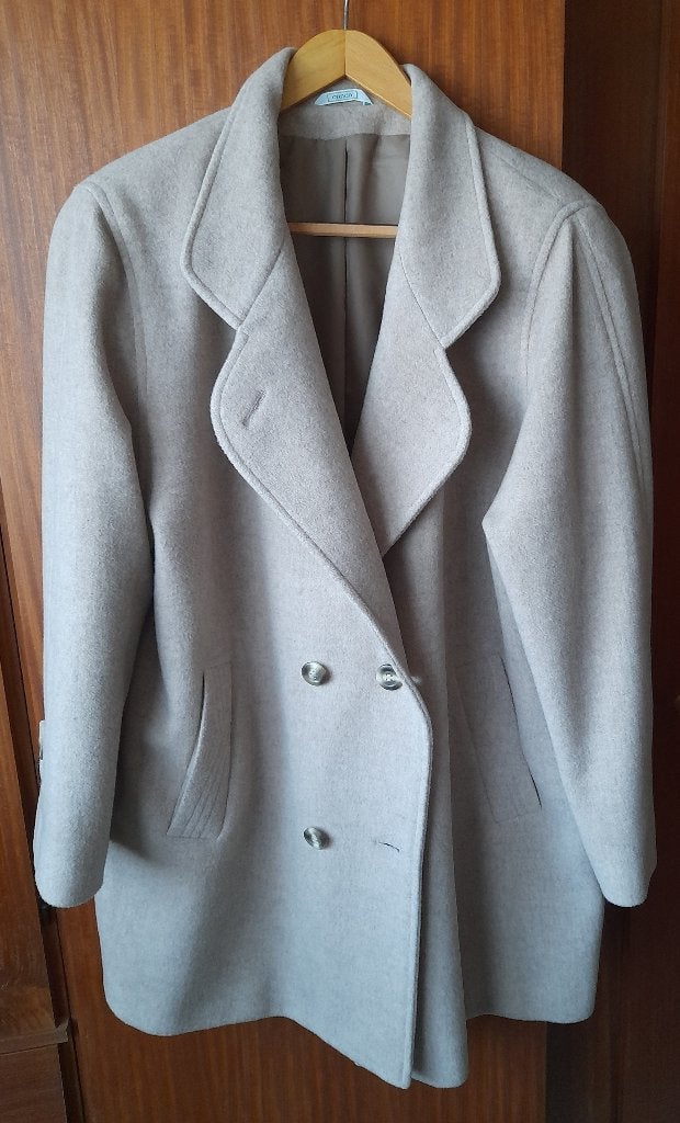 Damesjas, Beige, Maat 46/48 (XL) of groter, Ophalen of Verzenden, Zo goed als nieuw