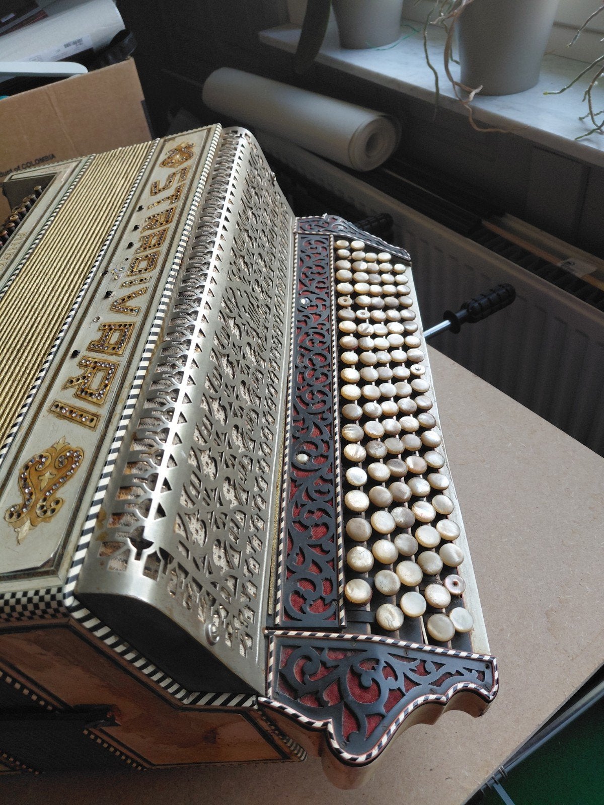 antieke accordeon merk stradivari, Muziek en Instrumenten, Ophalen