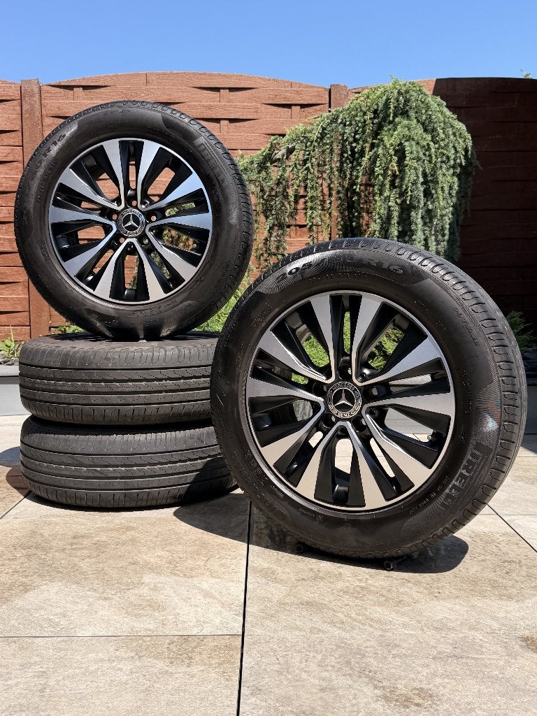 Originele 16" Mercedes-Benz A-Klasse W177 VELGEN en banden, Auto diversen, Wieldoppen, Gebruikt, Ophalen