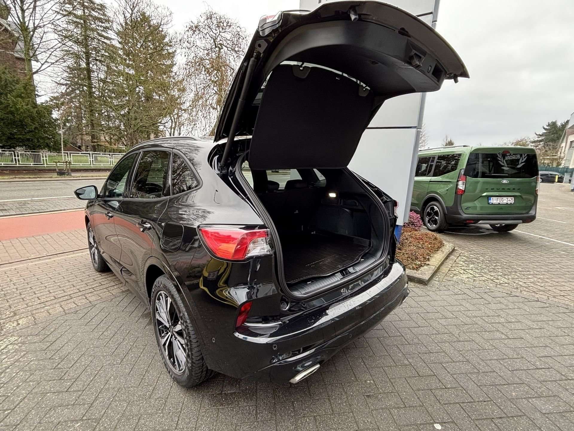 Ford Kuga ST-LINE X 2.5PHEV 225PK AUT OC3501 *43953*, Auto's, Automaat, Zwart, Zwart, 2522 cc