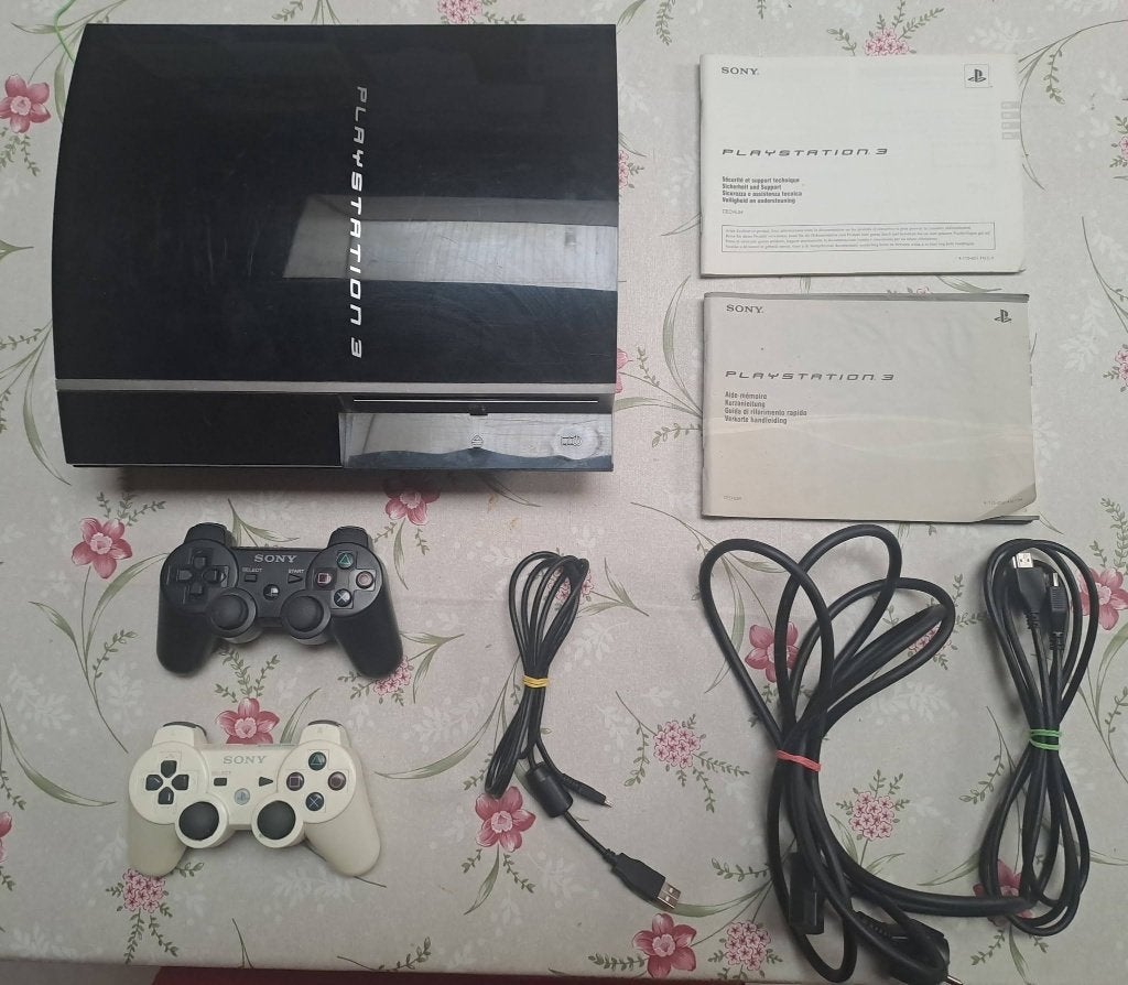 Playstation 3 Phat, Enlèvement ou Envoi, Phat, Avec jeux, Avec 2 manettes