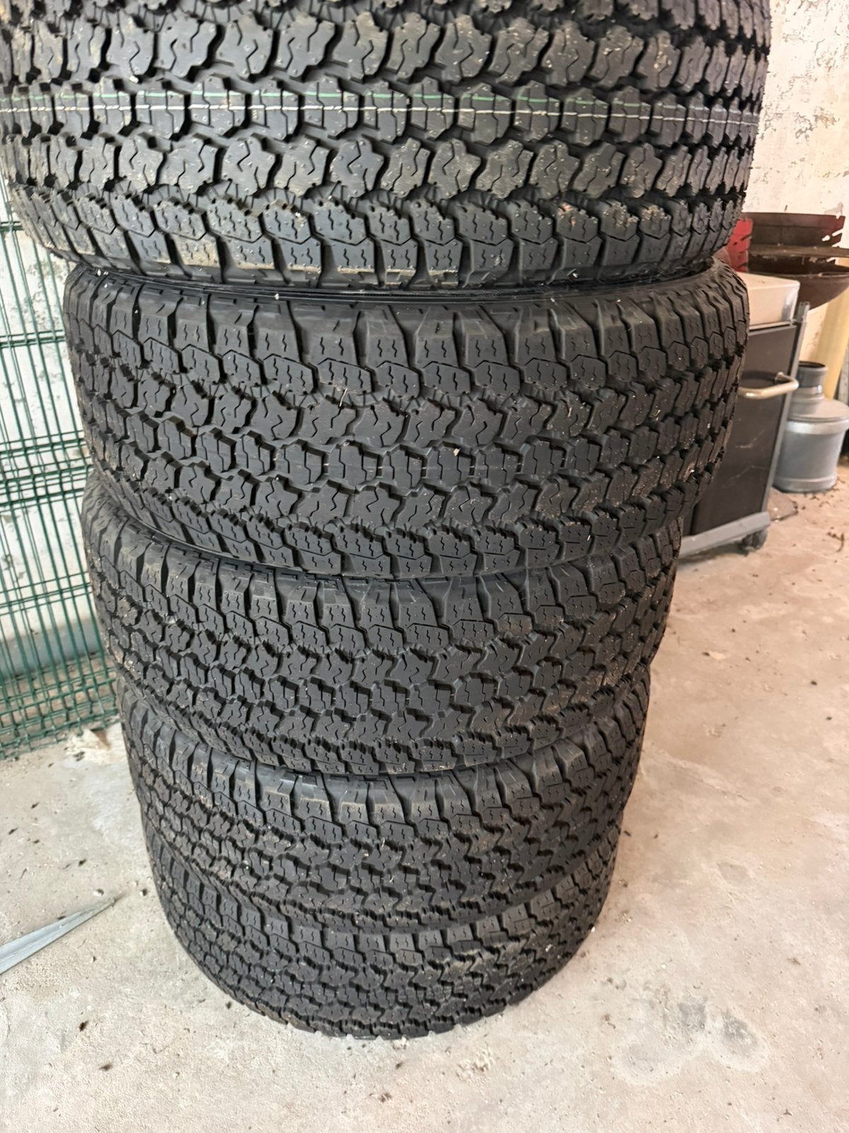 Nieuwe banden Wrangler, Enlèvement, Pneu(s)