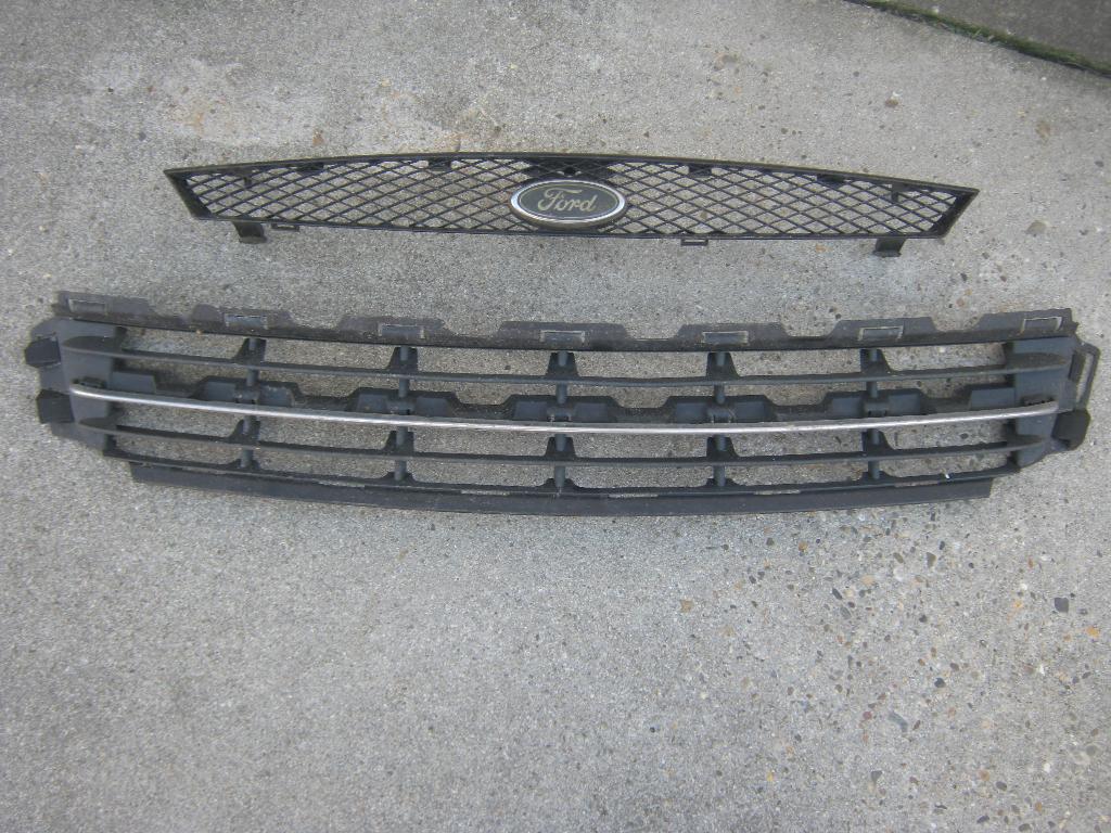 BUMPER VOOR CENTRAAL GRILLE ford mondeo 2004, Avant, Enlèvement ou Envoi, Pare-chocs, Ford