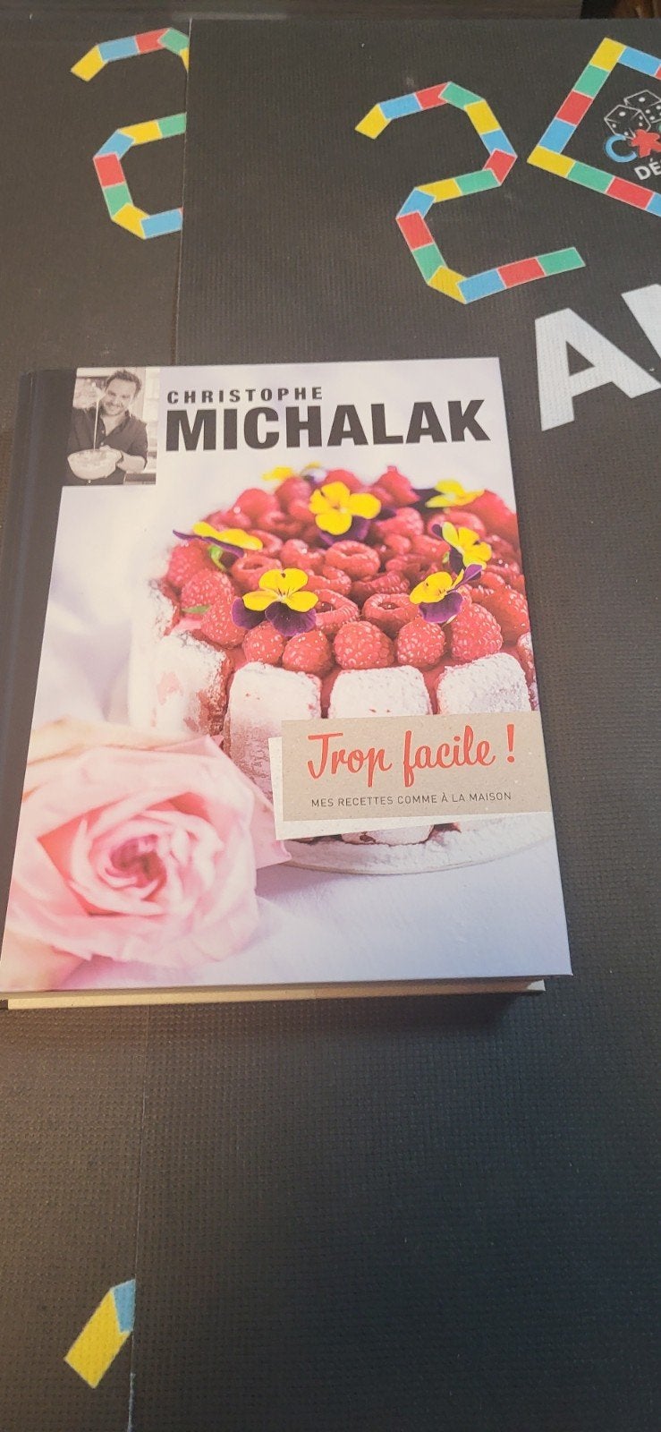 livre de pâtisserie Christophe michalak, Livres, Enlèvement ou Envoi, Comme neuf