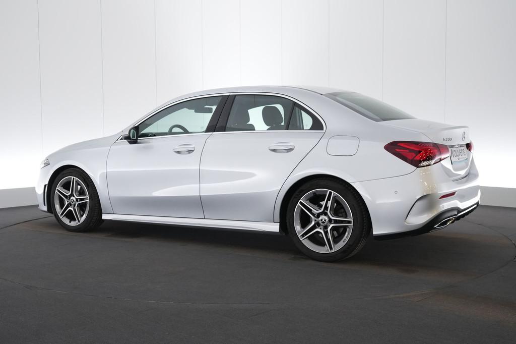 (2GSN114) MERCEDES-BENZ CLASSE A SEDAN (V177), Autos, Achat, Entreprise, Alcantara, 120 kW