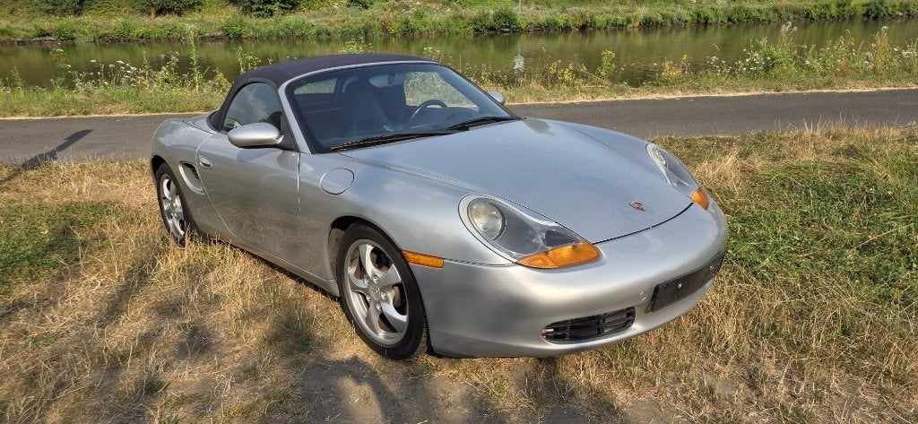 Porsche Boxster  986  2.7 L, Autos, 245 g/km, Achat, Entretenue par le concessionnaire, Noir