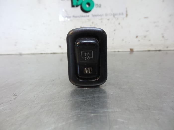 Commutateur chauffage vitre arrière d'un Daihatsu Young RV, Daihatsu, -, Utilisé, -