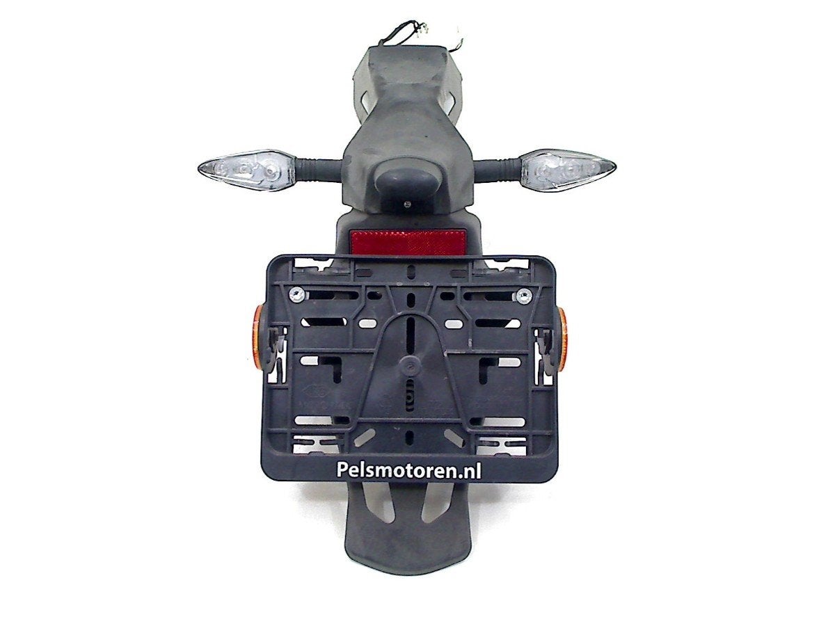 PORTE PLAQUE D'IMMATRICULATION Benelli BN125 2023, Motos, Dhr. S. di Majo, Utilisé, Info@cama-motorparts.nl, P.J. Troelstraweg 8 8
3144 CX  MAASSLUIS, NL