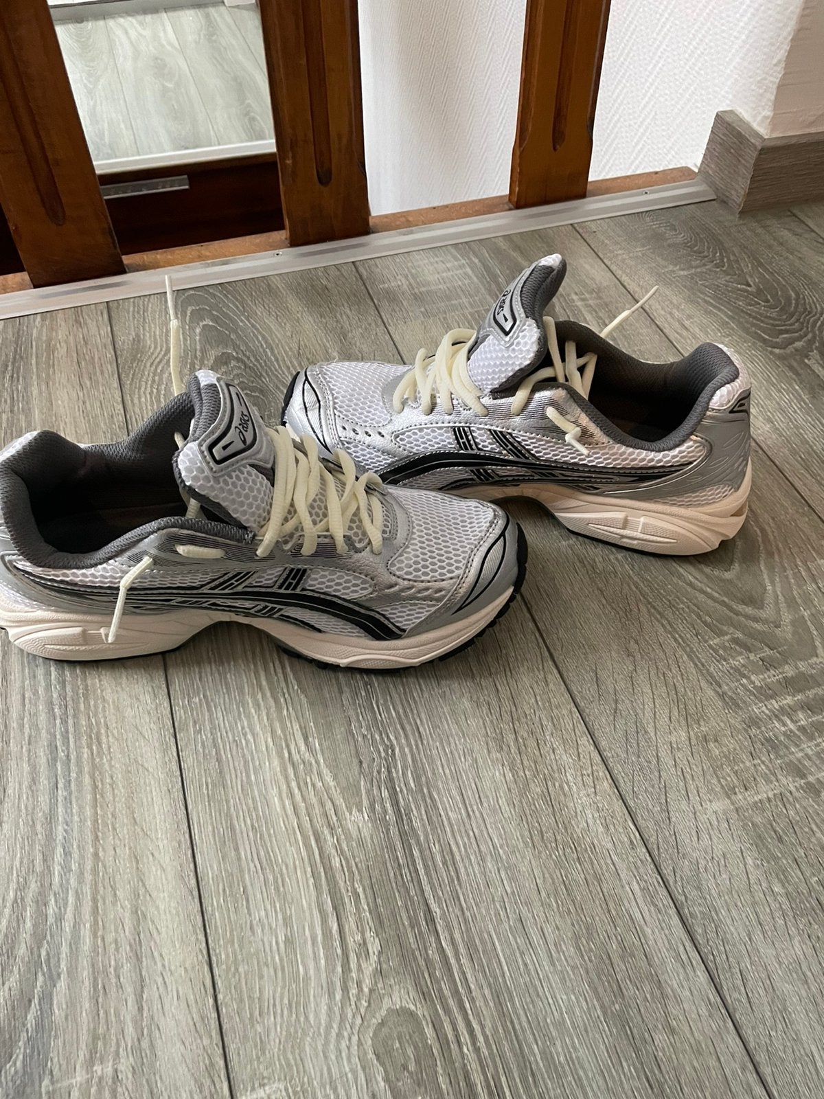 Nieuwe asics schoene, Ophalen, Wit, Zo goed als nieuw, Sneakers