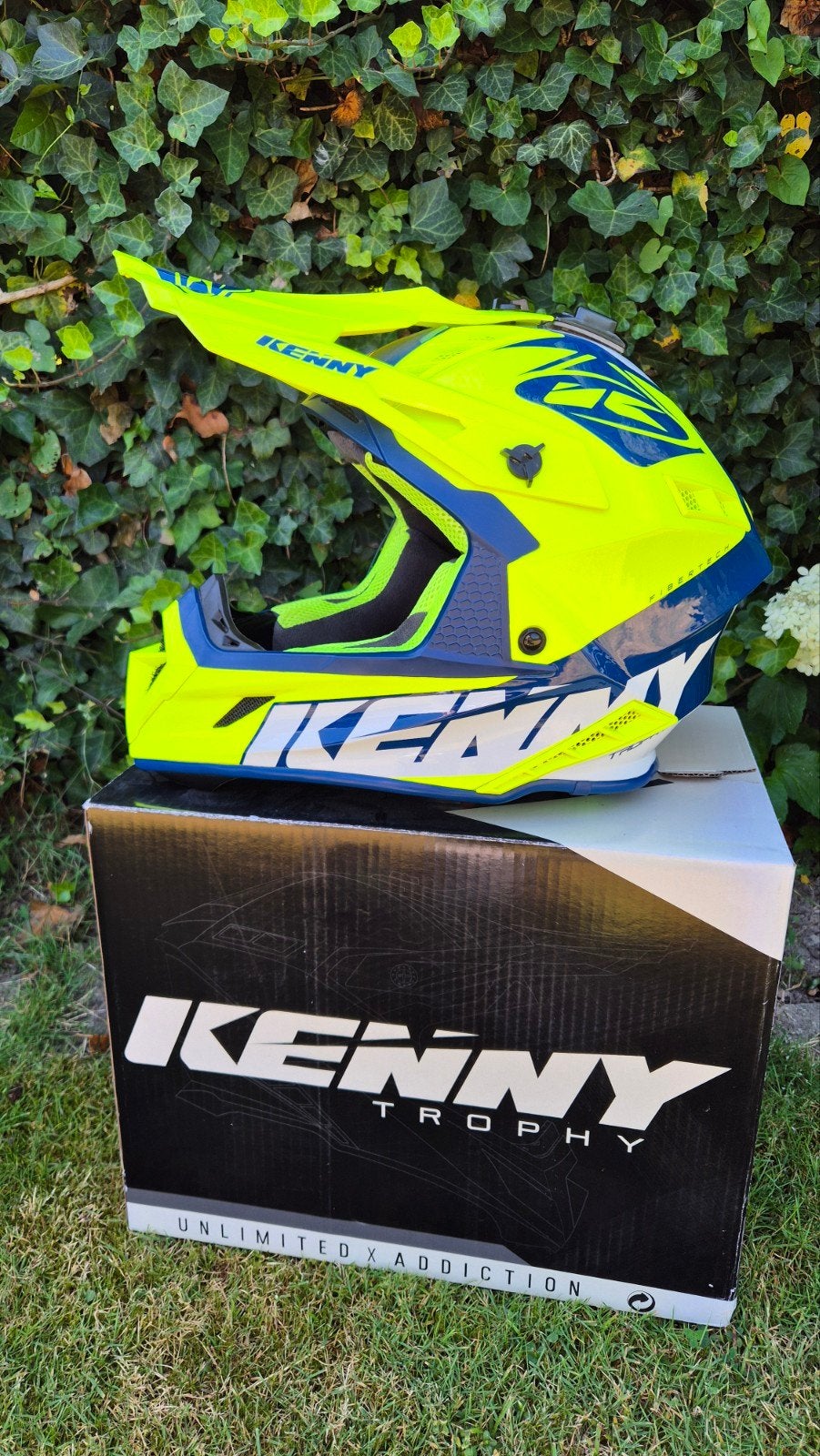 Motorcross helm merk "Kenny", Motoren, M, Offroadhelm, Kinderen, Nieuw zonder kaartje