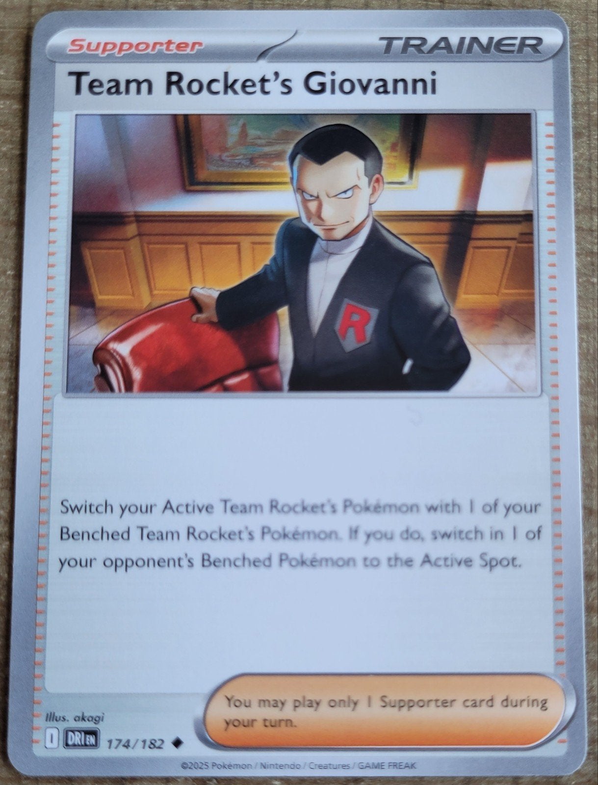Team Rocket's Giovanni (174/182), Ophalen of Verzenden, Zo goed als nieuw, Losse kaart