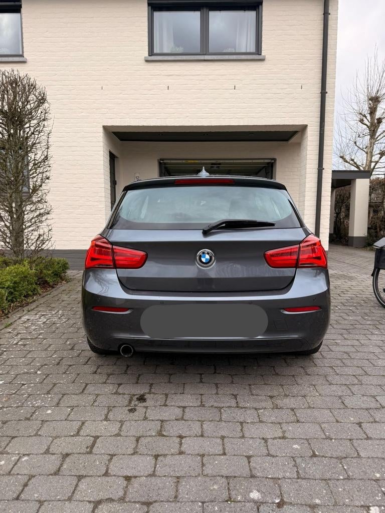 BMW 116i LCI Facelift (F21) Auto in zeer goede staat., Auto's, BMW, 4 zetels, 1375 kg, Handgeschakeld, USB