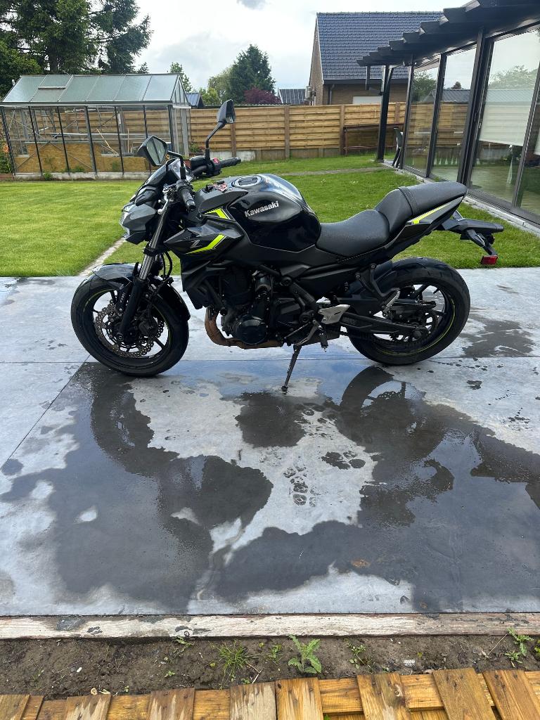 KAWAZAKI Z650 - 51 KW - 15375 KM - 1E EIGENAAR!, Motoren, Motoren | Kawasaki, Occasion, Particulier, Meer dan 35 kW, 650 cc