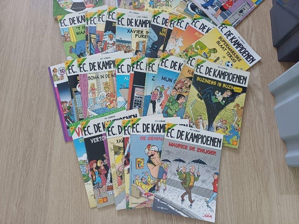 Strips FC De kampioenen 38 st en 1dik boek met 5 strips, Boeken, Gelezen, Ophalen of Verzenden, Meerdere stripboeken, Diverse Auteurs