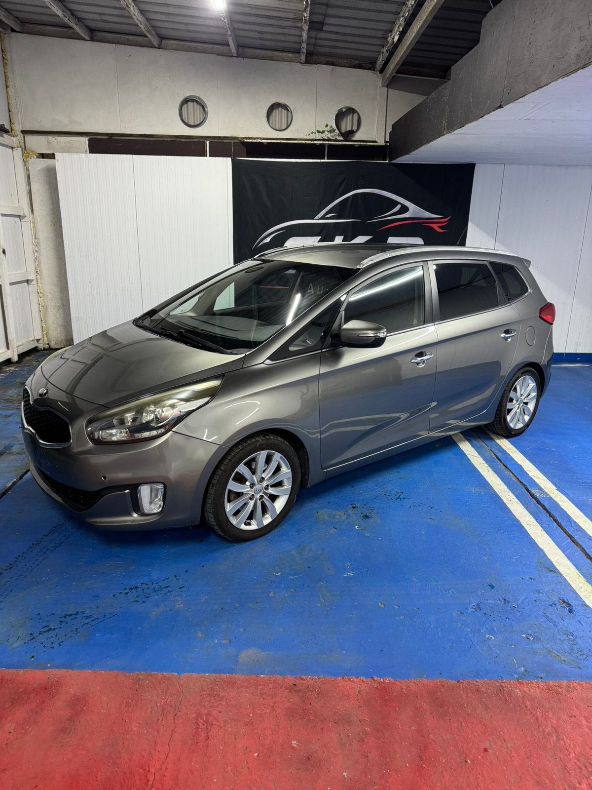 Kia Carens, Autos, Isofix, Achat, Noir, 5 portes