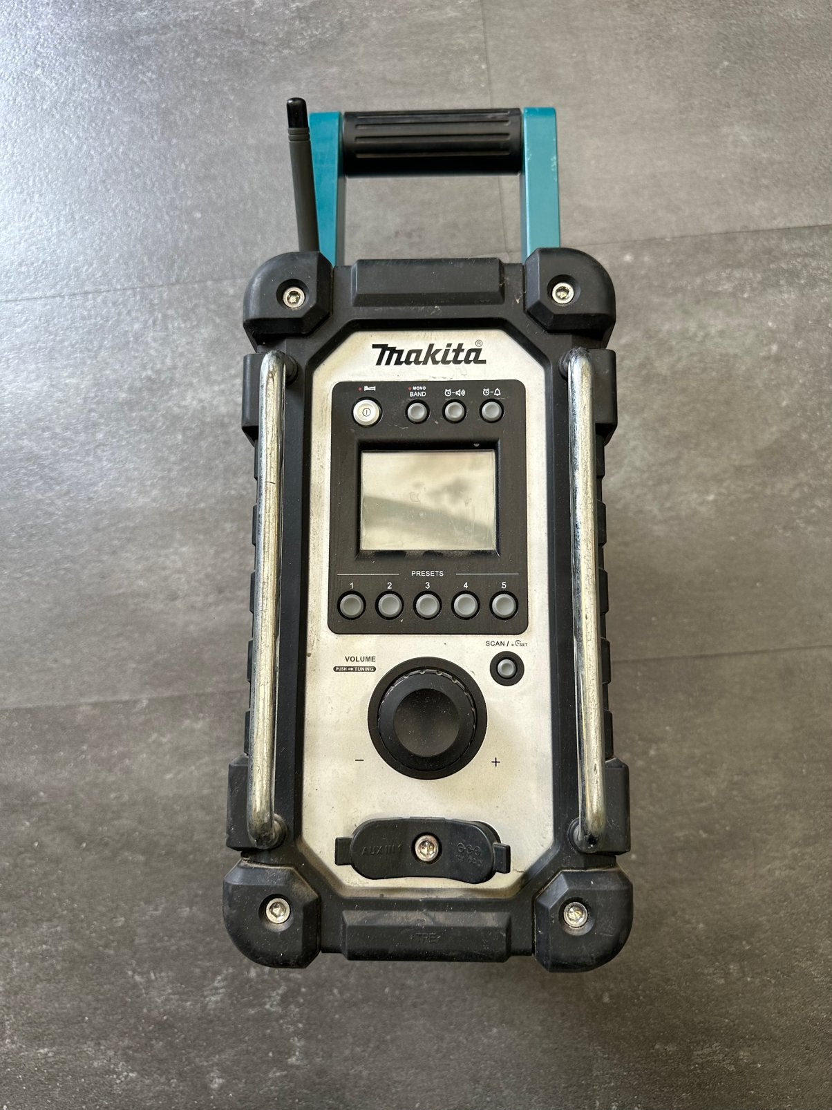 Makita radio, TV, Hi-fi & Vidéo, Radios, Enlèvement, Comme neuf, Radio