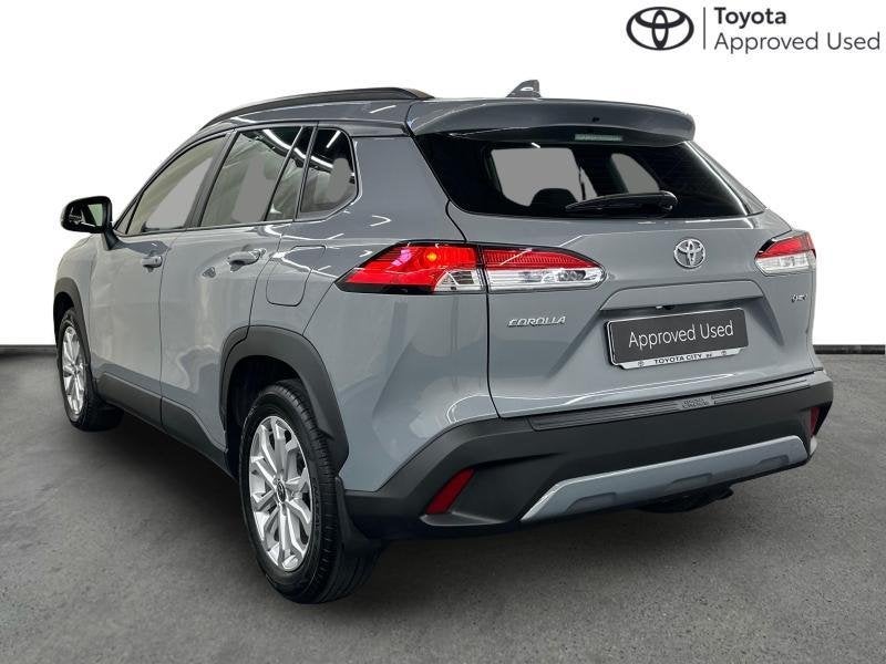 Toyota Corolla Cross Dynamic + Winter Pack, Autos, Toyota, Argent ou Gris, Achat, Euro 6, Noir