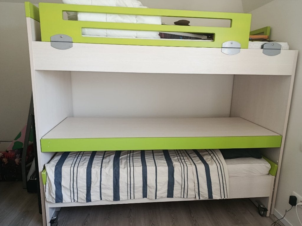 Lit superposé avec bureau gigogne, Enfants & Bébés, Enlèvement, Utilisé, Lits superposés