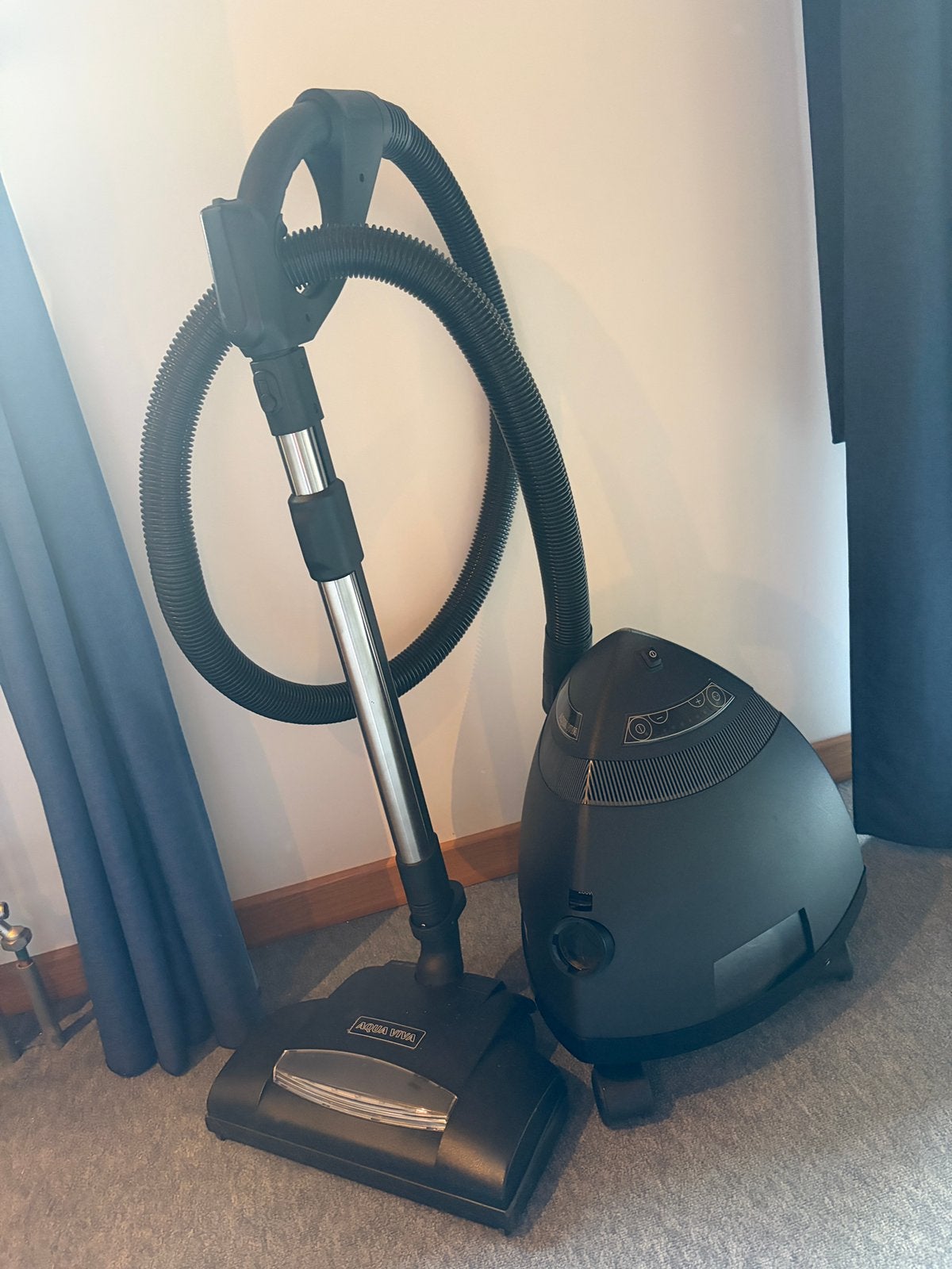Aqua Viva, Elektronische apparatuur, Stofzuigers, Ophalen, Zo goed als nieuw