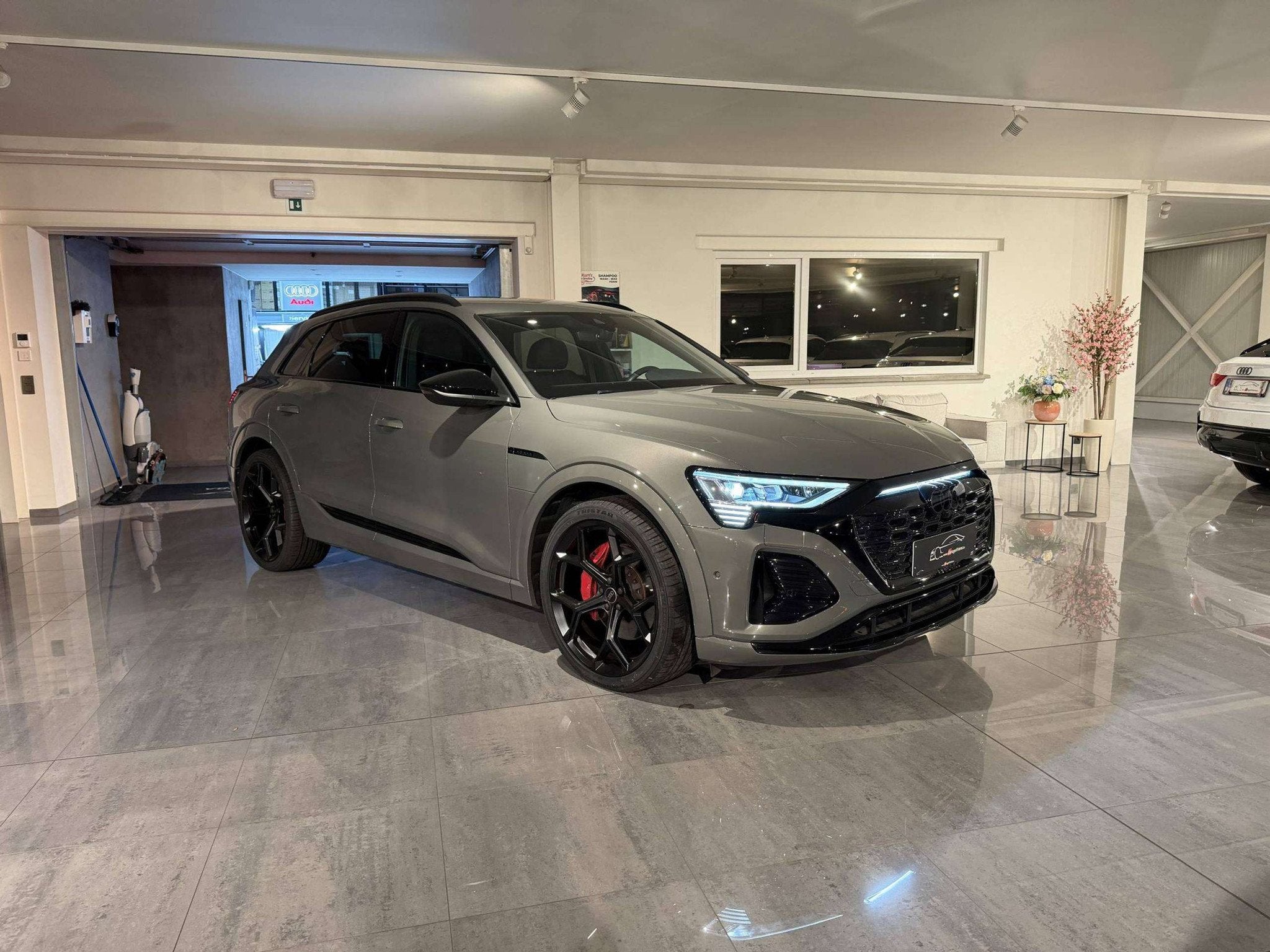 Audi Q8 e-tron 340PK QUATTRO * 3x S-LINE * CAMERA * EXCLUSIV, Cuir, Argent ou Gris, Achat, 459 km