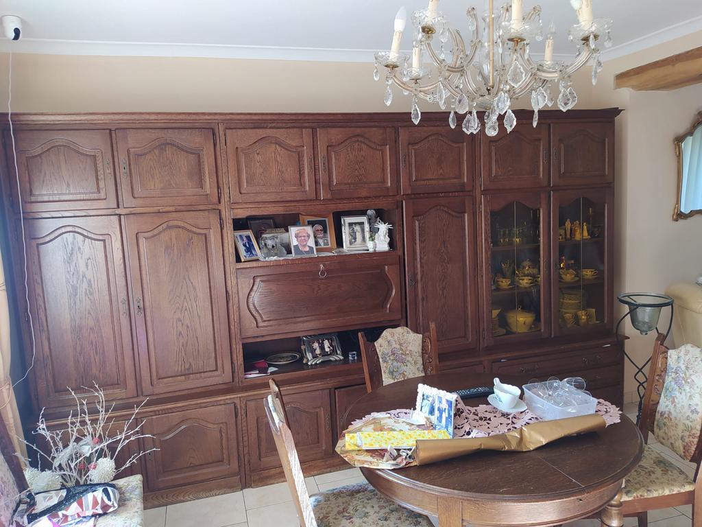 Salle a manger, Enlèvement, Utilisé