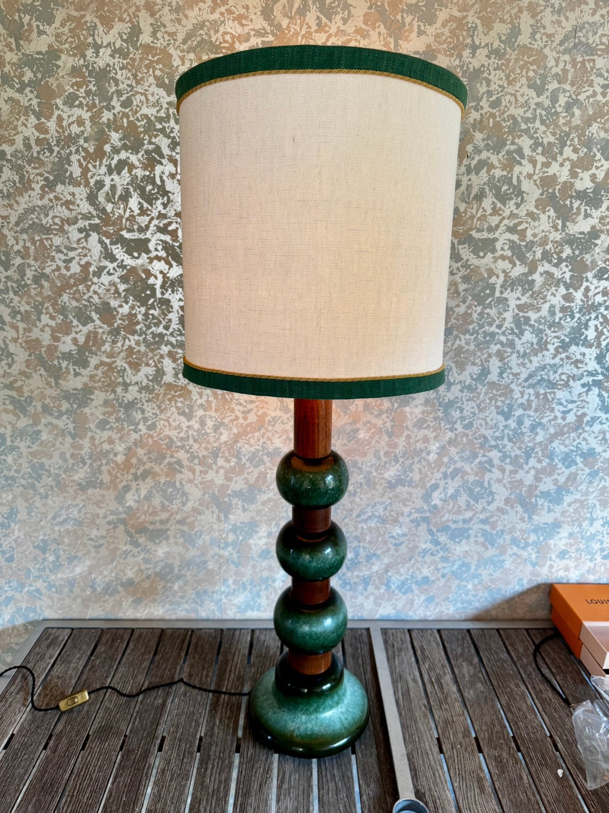 Kaiser Leuchten Keramiek en hout lamp, Huis en Inrichting, Lampen | Tafellampen, Zo goed als nieuw, Hout, Wit, Design, Ophalen of Verzenden