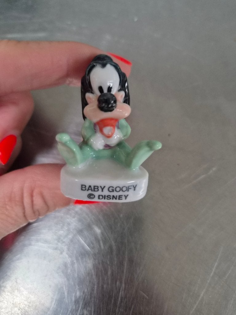 Fève, Disney, Enlèvement ou Envoi, Dingo ou Pluto, Comme neuf, Statue ou Figurine