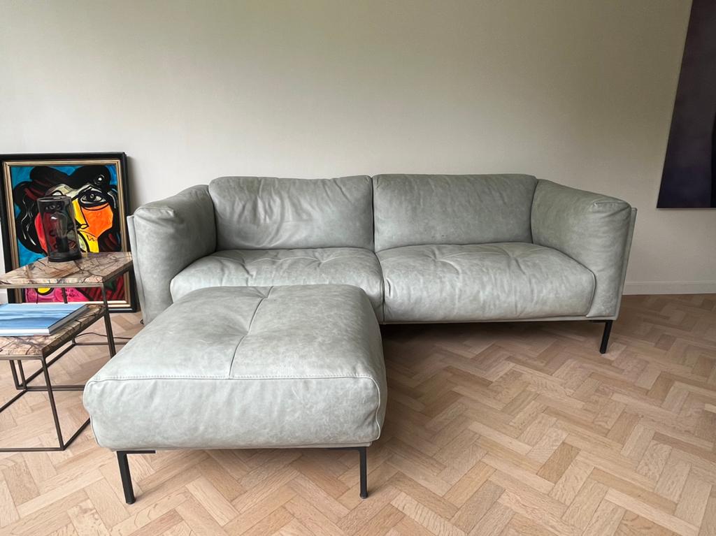 Lederen sofa met poef, licht groen, Ophalen, Gebruikt, 150 tot 200 cm, Driepersoons