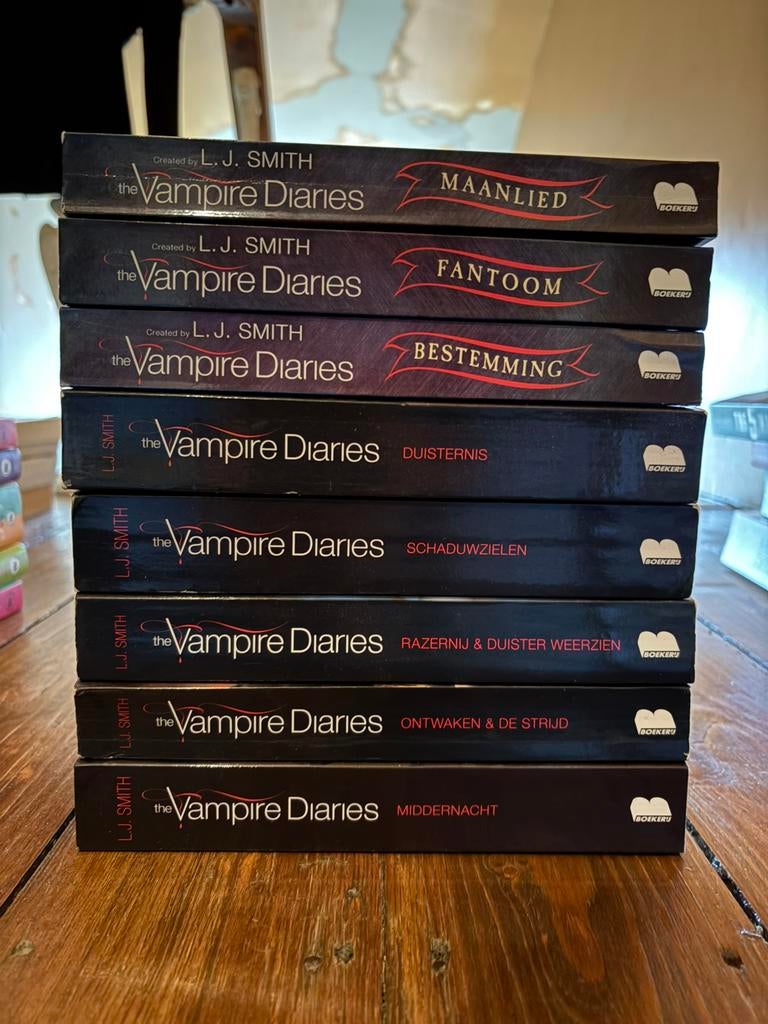 The Vampire Diares - L.J. smith boeken, Ophalen, Zo goed als nieuw