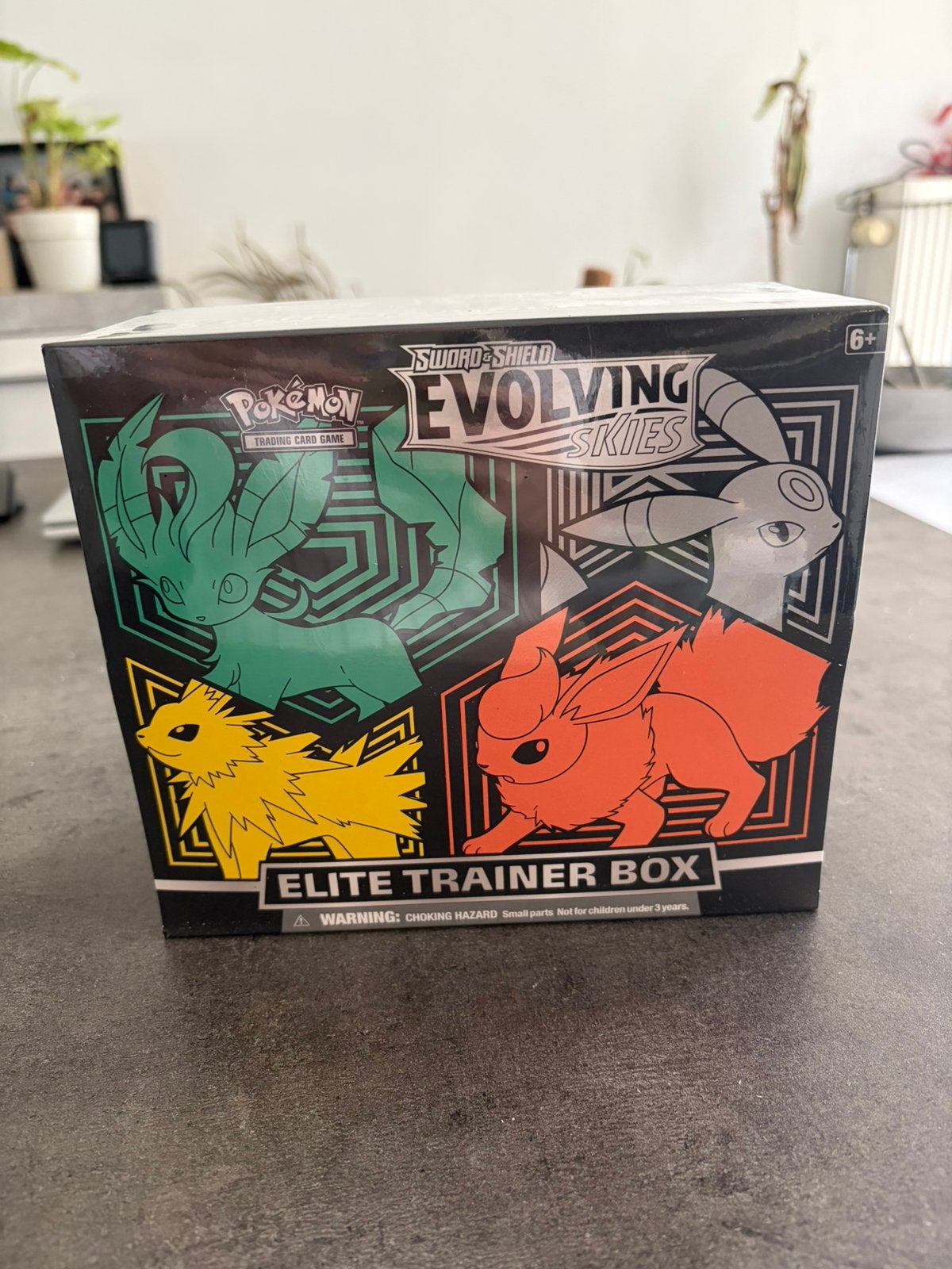 Evolving Skies Elite Trainer Box, Ophalen of Verzenden, Nieuw