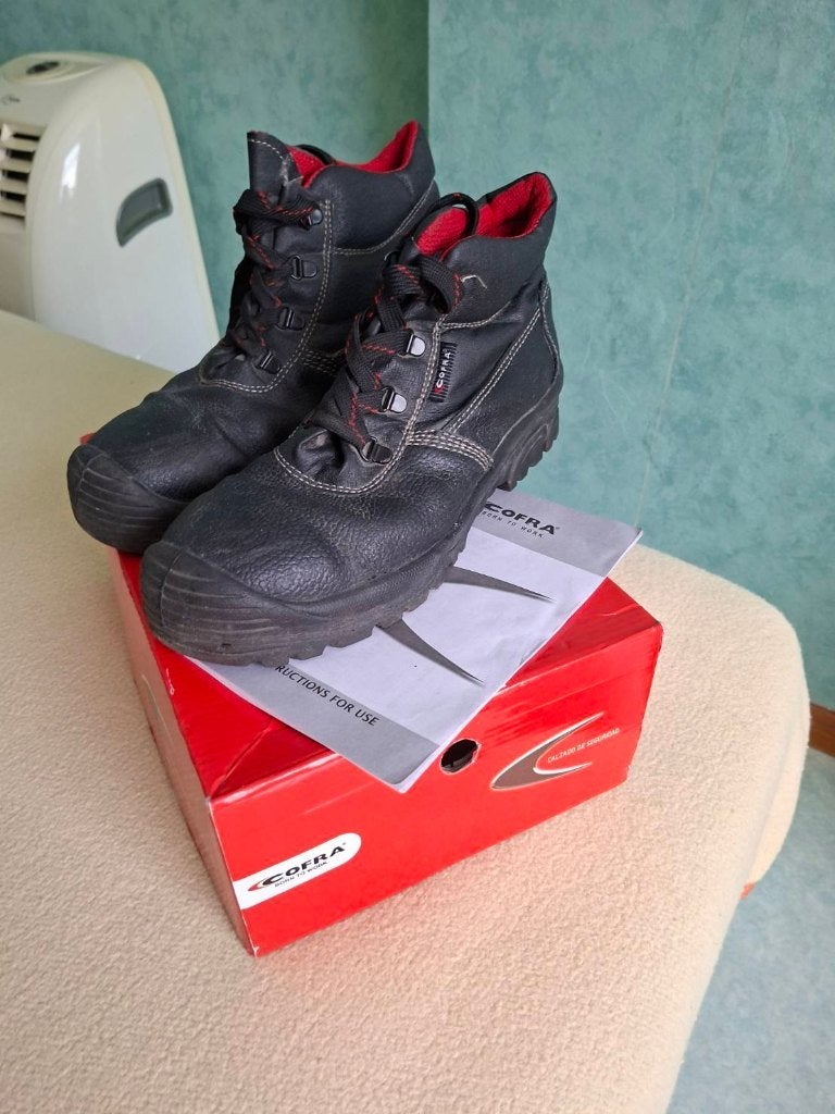Chaussures de sécurité - Pointure 43, Doe-het-zelf en Bouw, Ophalen, Zo goed als nieuw