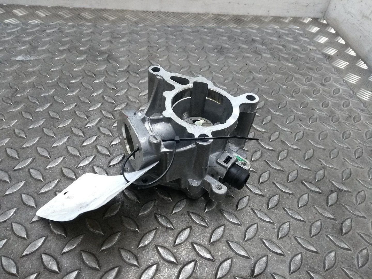 VOLKSWAGEN BEETLE VACUUMPOMP 2018, Ophalen of Verzenden, Gebruikt, ARN erkend