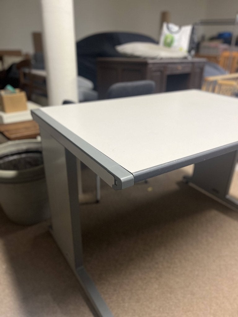 Set de bureau complet : bureau, chaise de bureau , classeur, Enlèvement, Utilisé, Bureau