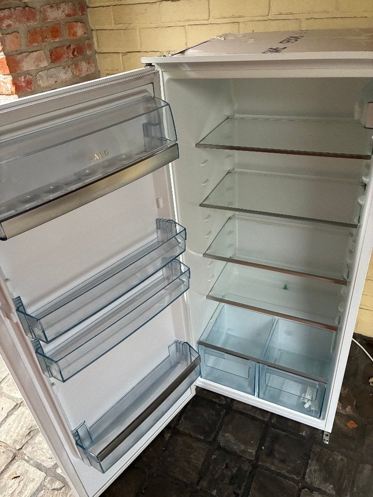 Inbouwkoelkast 120 cm AEG, Ophalen, 150 tot 200 liter, 120 tot 140 cm, 45 tot 60 cm