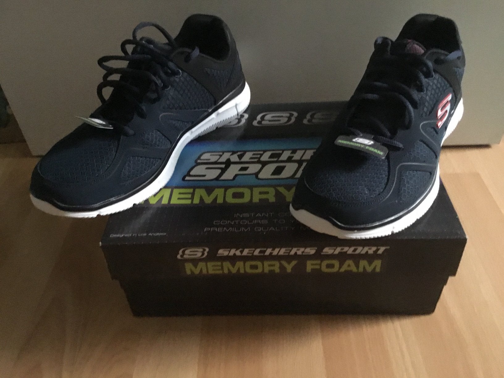Skechers maat 43 - nieuw, Neuf, Enlèvement ou Envoi, Chaussures de sport, Bleu
