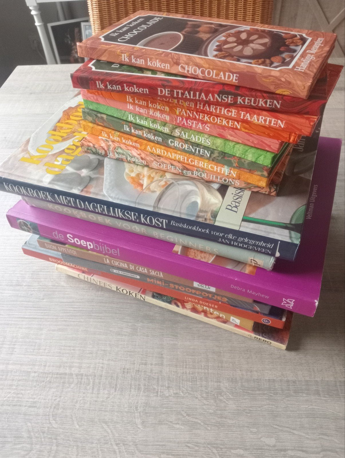 Livres de cuisine de 8 kg au fil des ans, Livres, Enlèvement, Comme neuf, Entrées et Soupes