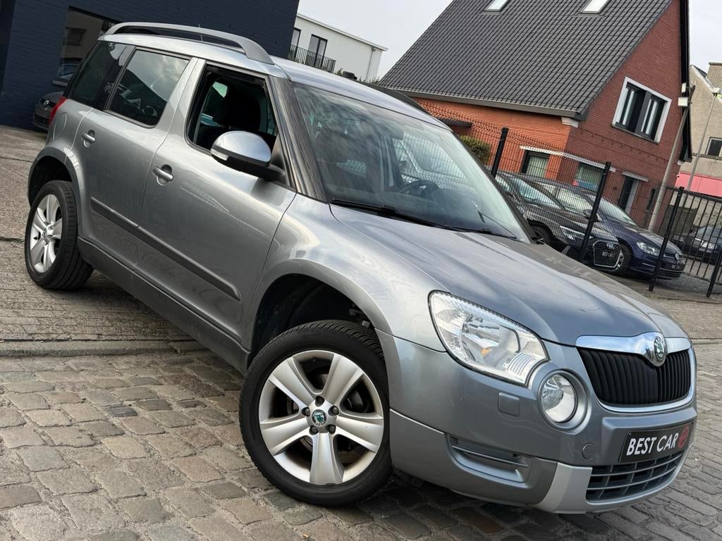 Skoda Yeti 1.2TSi * Navigatie, Auto's, Stof, Zwart, 4 cilinders, 149 g/km