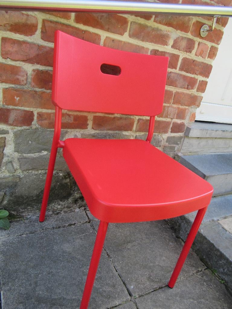 Chaise rouge Ikea comme neuve, Ophalen, Overige materialen, Zo goed als nieuw, Eén