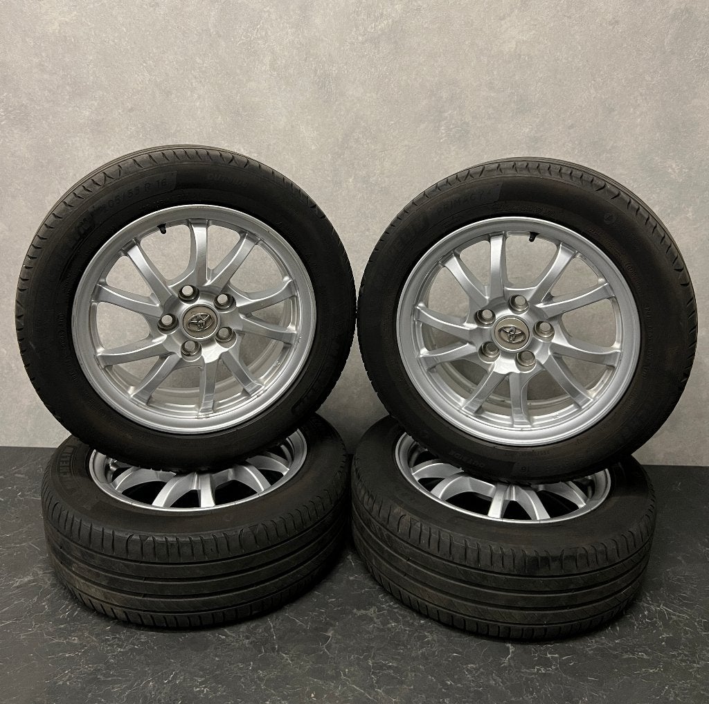 5x114,3 16” Toyota Prius + (2011 - 2020) Velgen met Banden, Enlèvement, Toyota