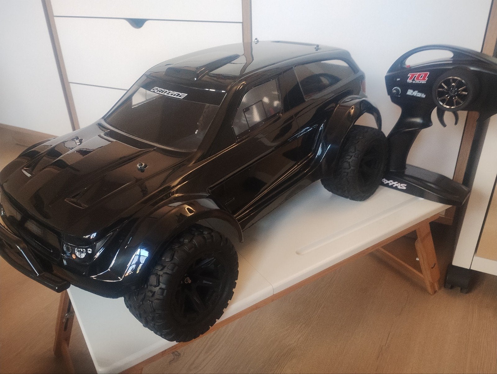 Traxxax Slash 2WD TITAN met nieuwe Proline body, Elektro, Auto offroad, Ophalen of Verzenden, Zo goed als nieuw
