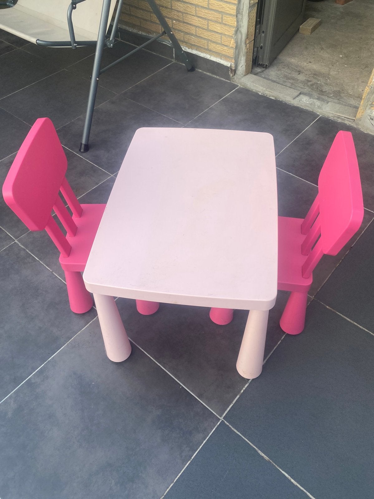 Kinderen tafel met twee stoelen +piano, Kinderen en Baby's, Ophalen, Zo goed als nieuw, Stoel(en)