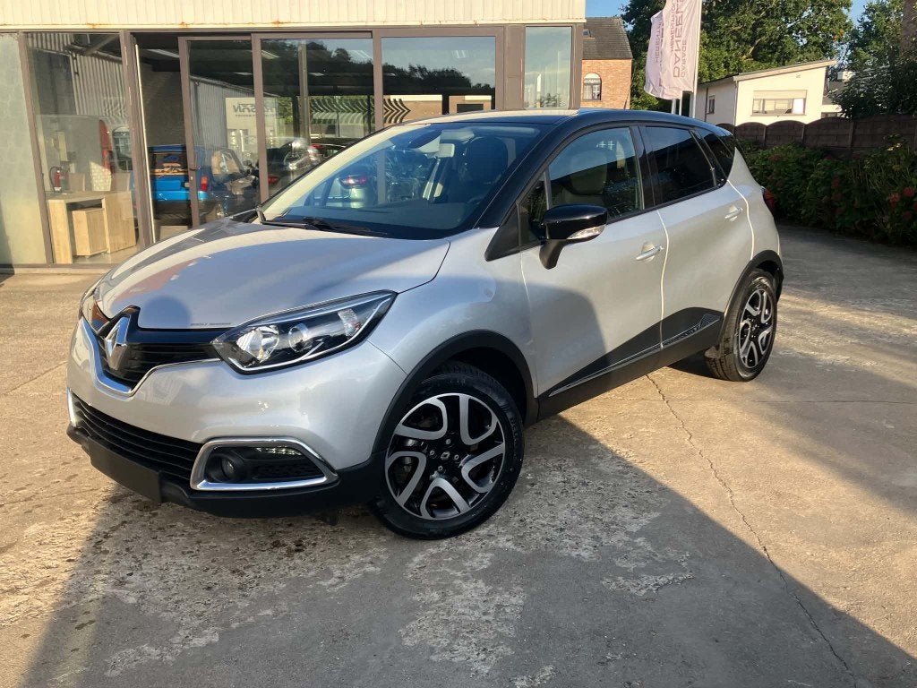 Renault Captur 0.9 TCe Intens, Voorwielaandrijving, Stof, Zwart, https://public.car-pass.be/vhr/6c7cd738-43c2-4238-b82a-f4eae72962ec