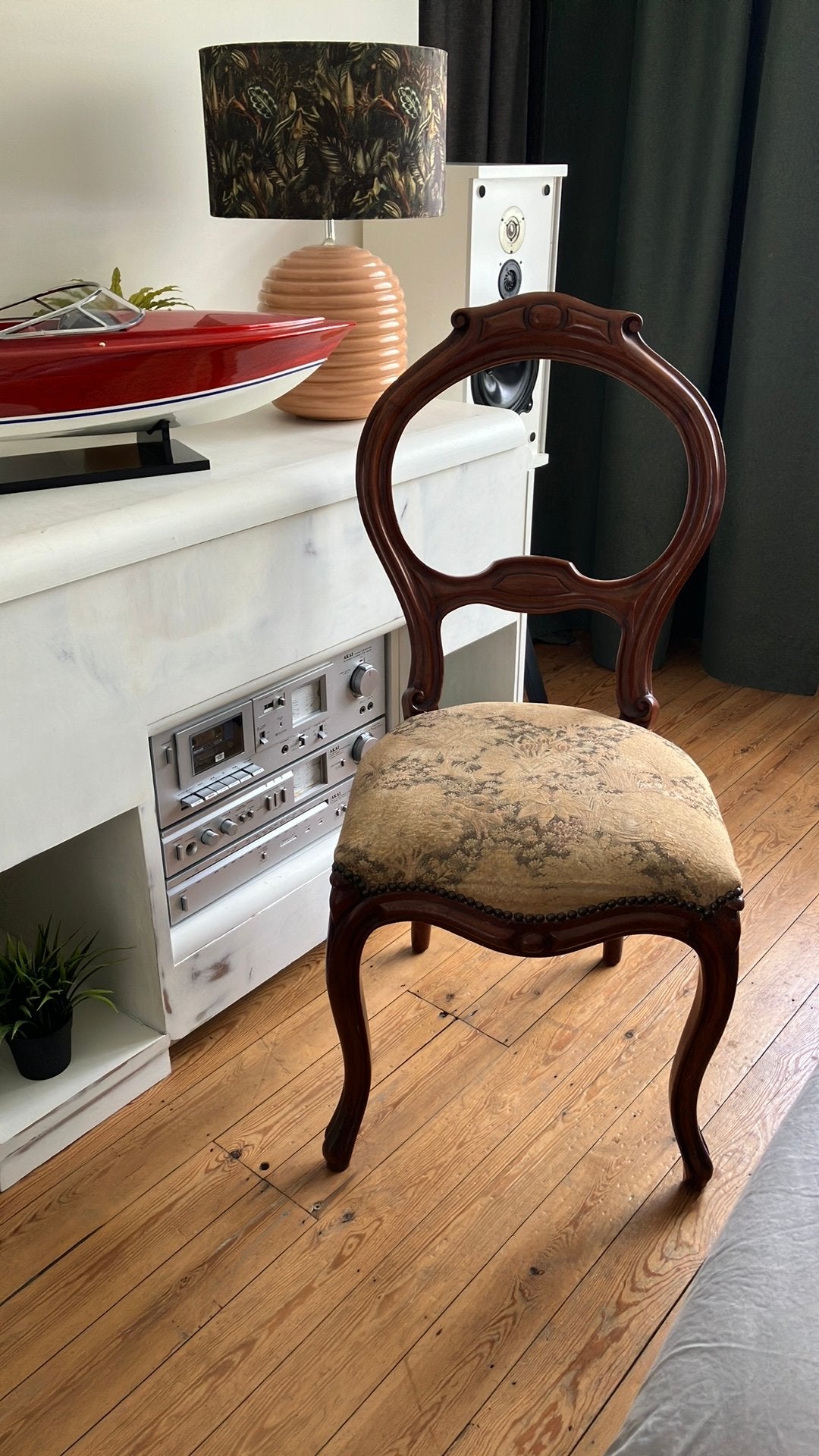 Oude antieke stoel mahonie, Antiek en Kunst, Antiek | Meubels | Stoelen en Sofa's, Ophalen