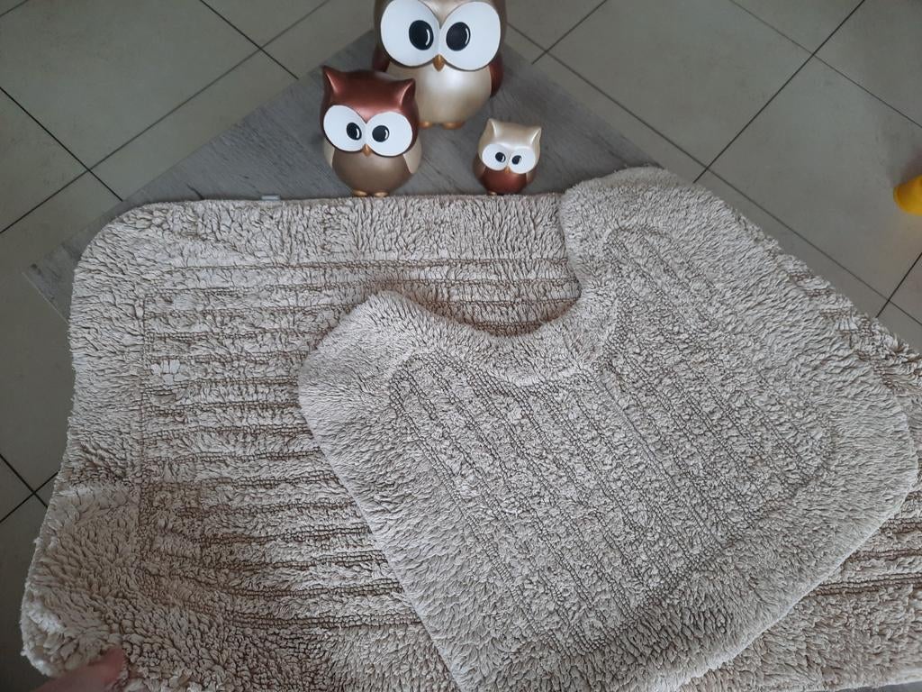 1 tapis de salle de bain et tapis de toilette beiges, Enlèvement ou Envoi