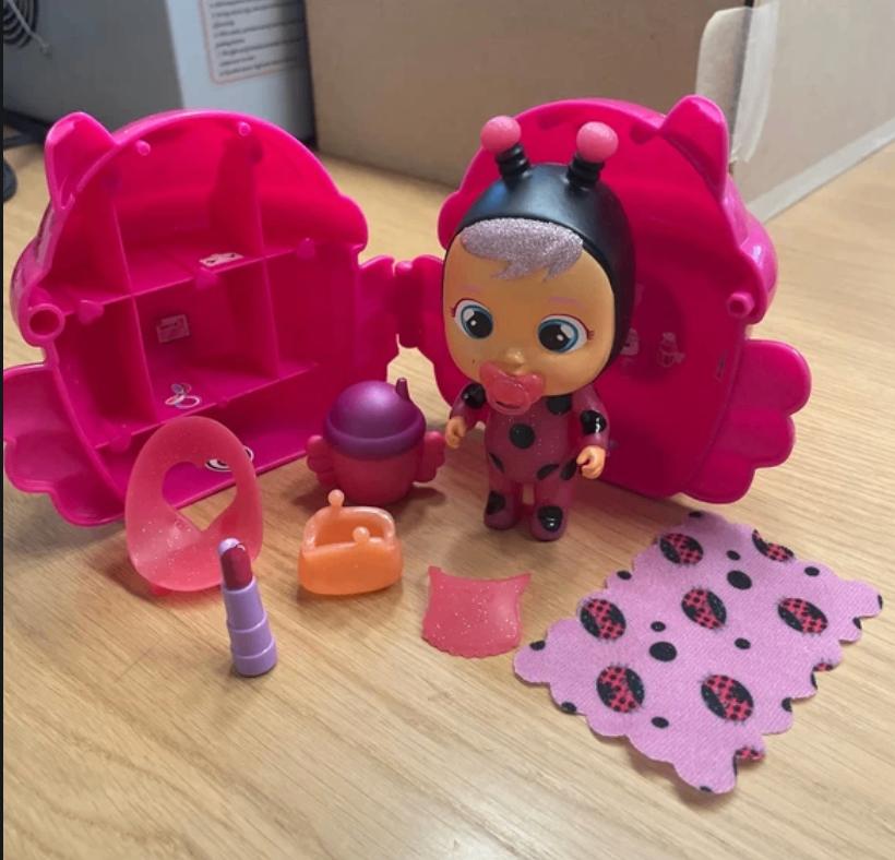 Poupée Cry Babies magic tears coccinelle, Verzenden, Gebruikt, Overige typen
