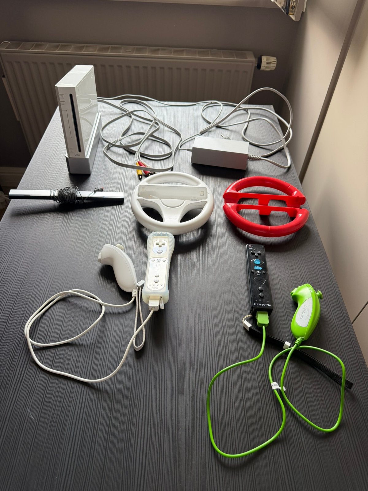 Wii console + controllers + games.Apart games kopen mogelijk, Ophalen, Gebruikt, Met 2 controllers, Met games